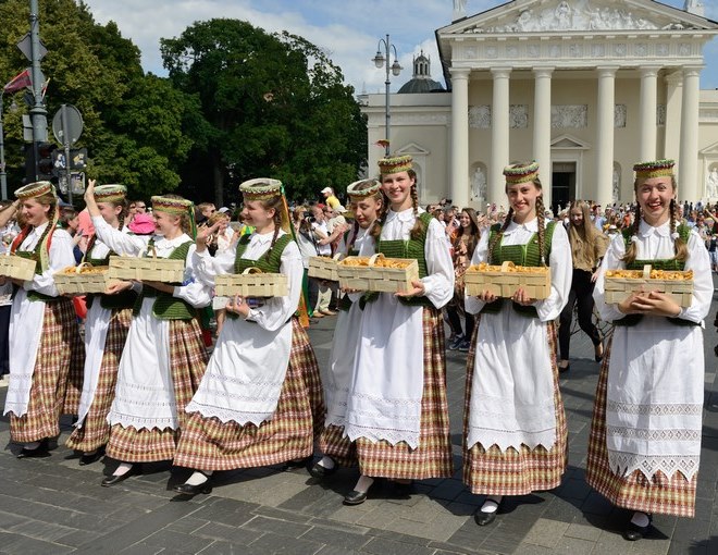 Republicas Balticas- inicio por Tallin
