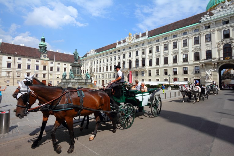 Praga, Budapest y Viena Alojamiento y Desayuno o Media Pension